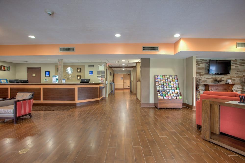 Comfort Inn Lancaster At Rockvale Smoketown  Extérieur photo