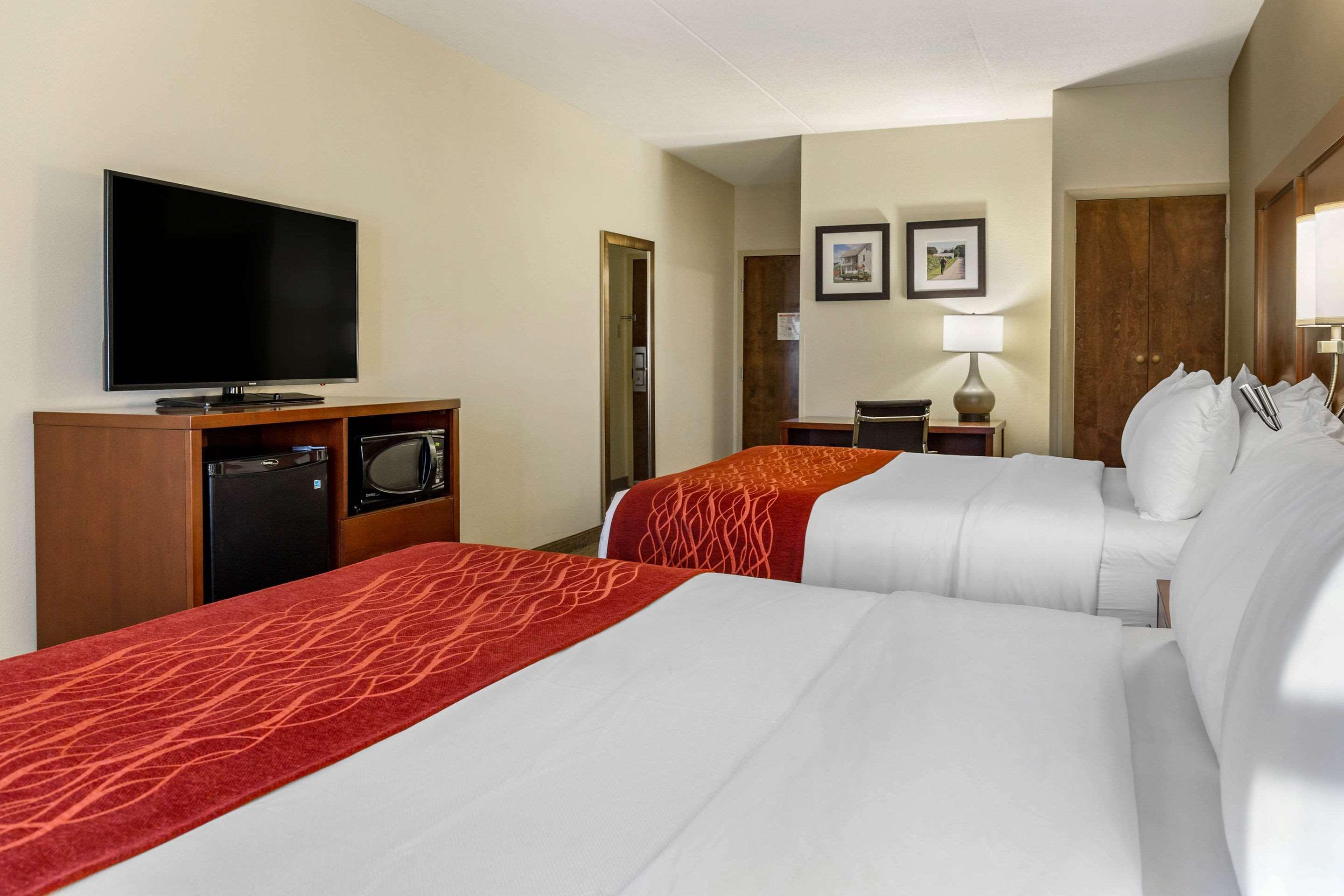 Comfort Inn Lancaster At Rockvale Smoketown  Extérieur photo