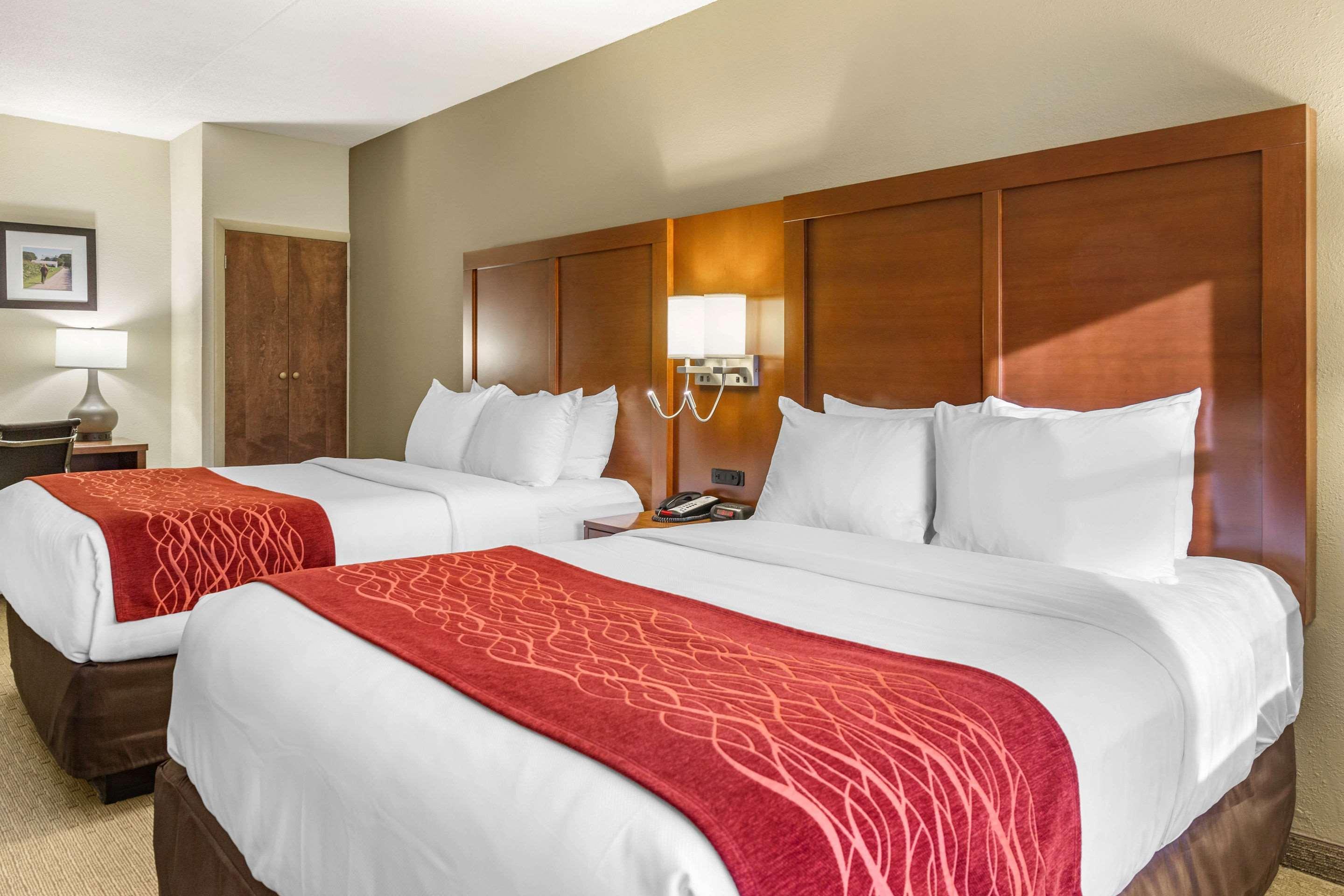 Comfort Inn Lancaster At Rockvale Smoketown  Extérieur photo