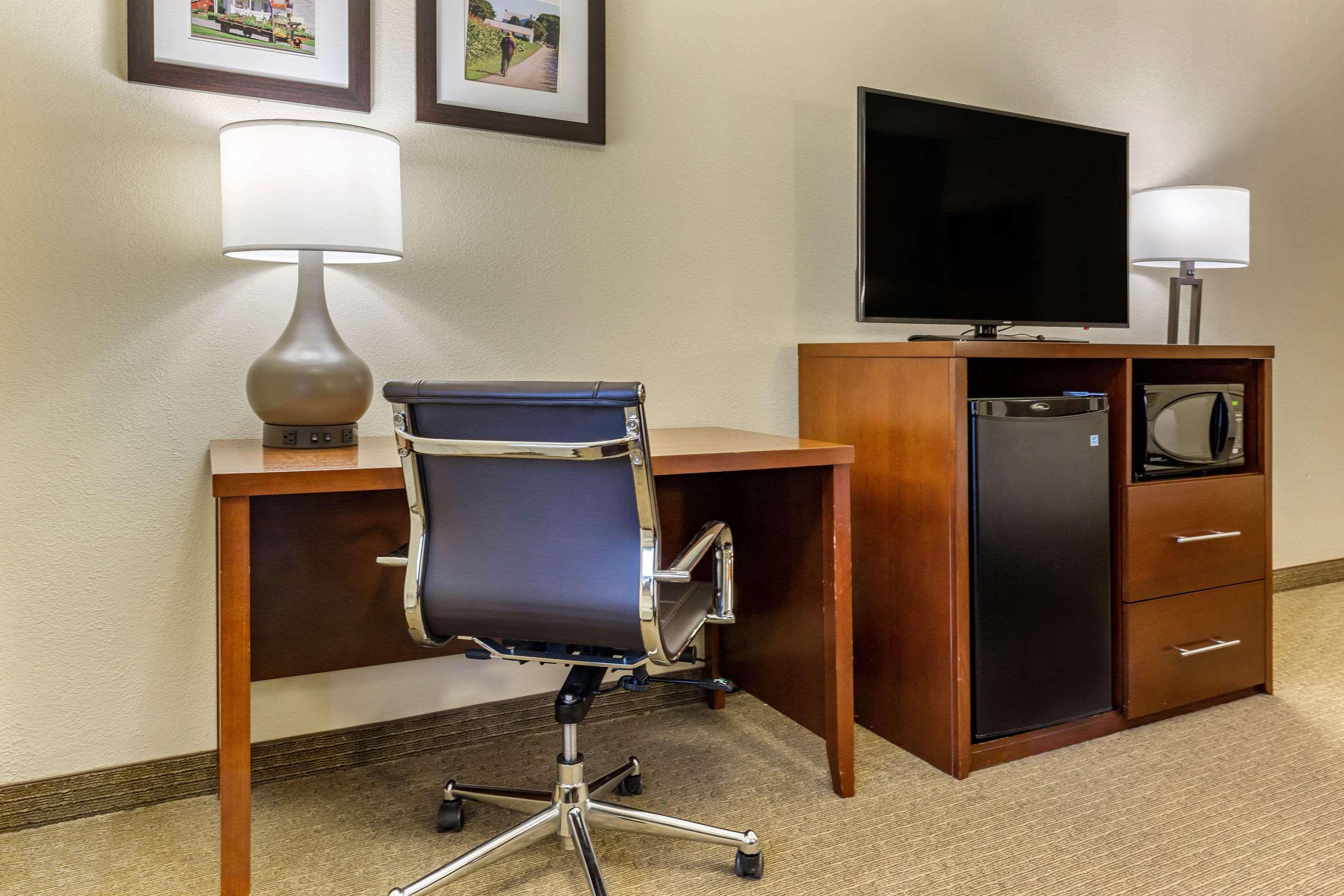 Comfort Inn Lancaster At Rockvale Smoketown  Extérieur photo