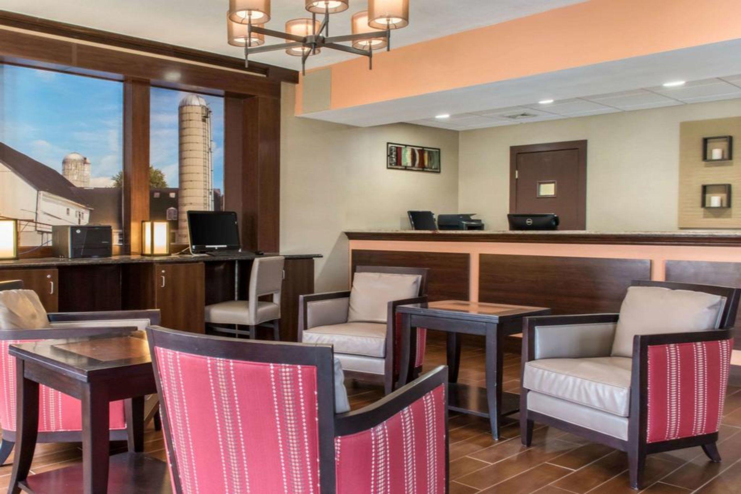 Comfort Inn Lancaster At Rockvale Smoketown  Extérieur photo
