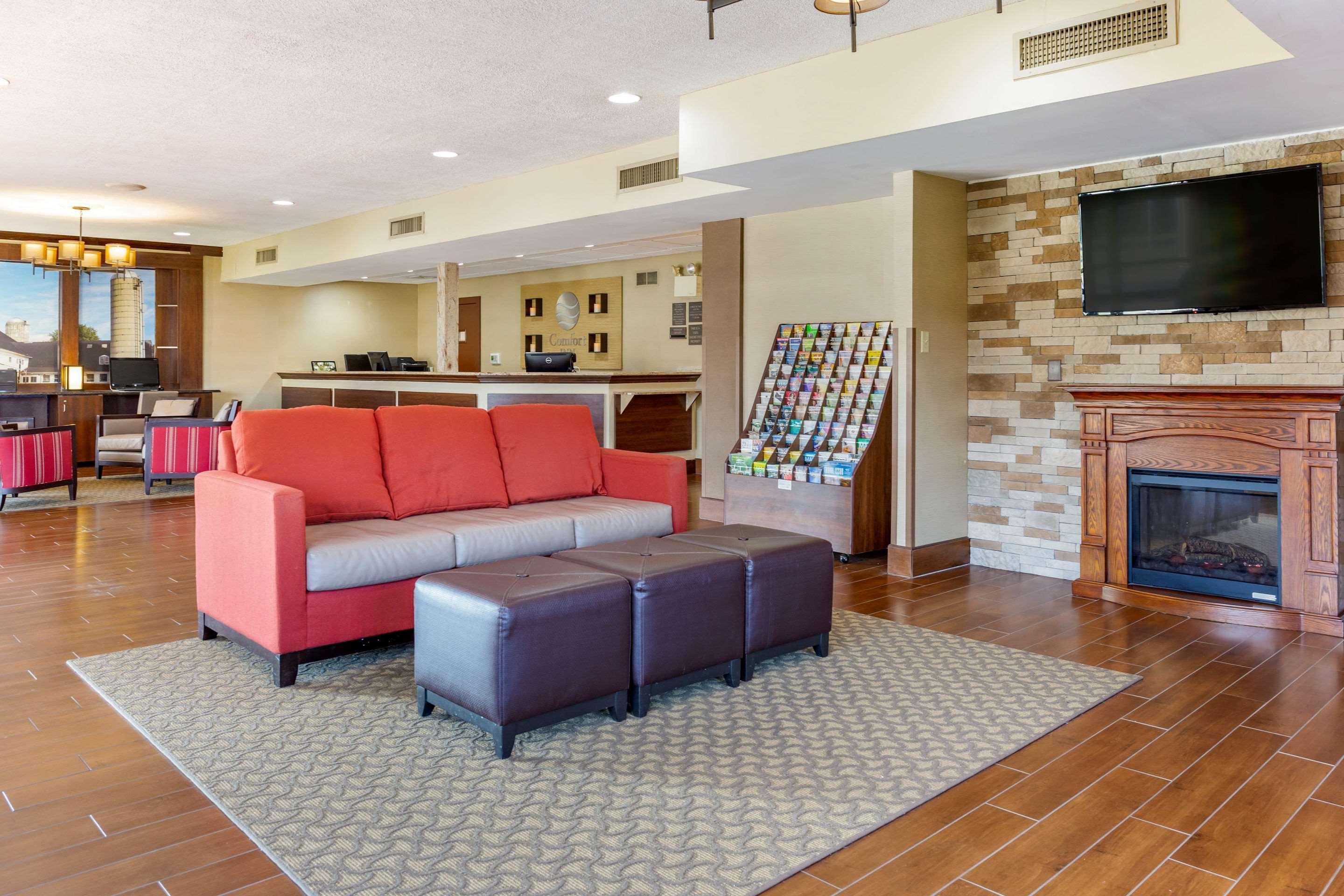 Comfort Inn Lancaster At Rockvale Smoketown  Extérieur photo